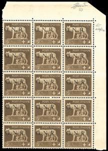 1943 - 5 cent. bruno, blocco di 15 angolo di ... 