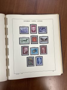 AUSTRIA 1945/1992 - Sette ... 